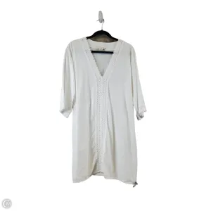 Dress Casual Short By Clothes Mentor In White, Size: L