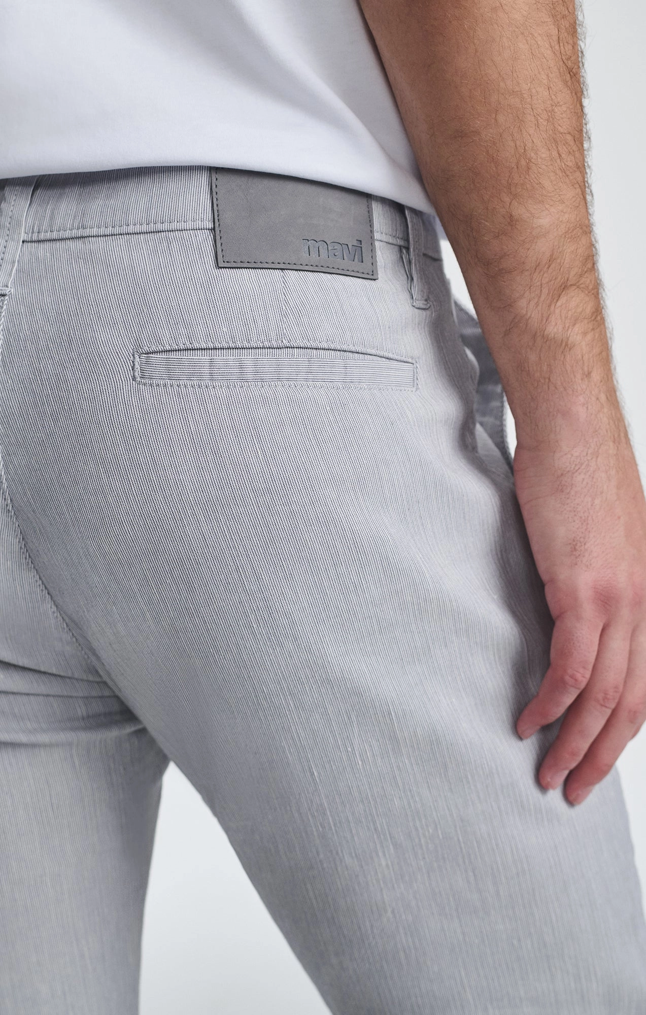 MILTON SLIM STRAIGHT CHINO IN LIGHT GREY LINEN STRIPE
