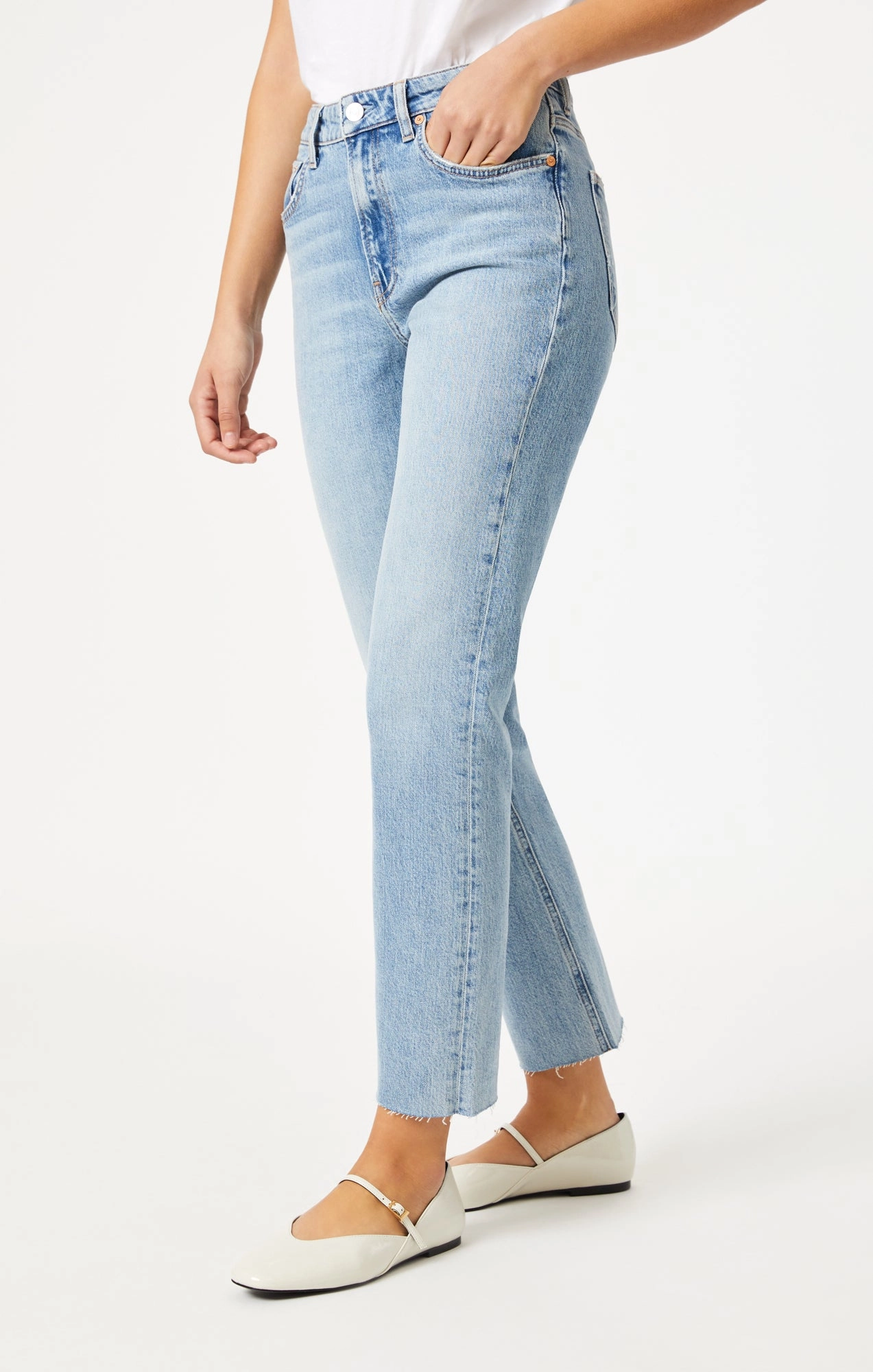 NEW YORK STRAIGHT LEG IN BLEACHED RECYCLED BLUE
