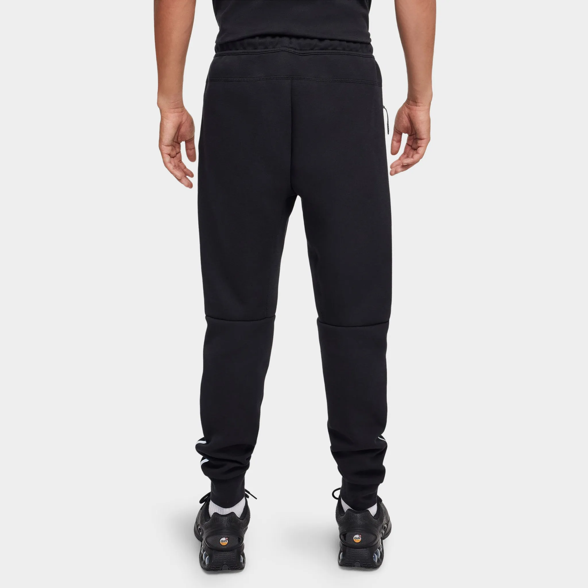 Nike Sportswear Tech Fleece Jogger Black / Bemis Silver