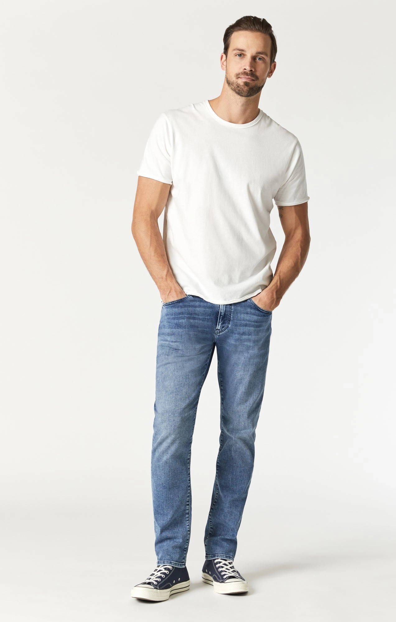 RAW EDGE NECK T-SHIRT IN BLANC DE BLANC
