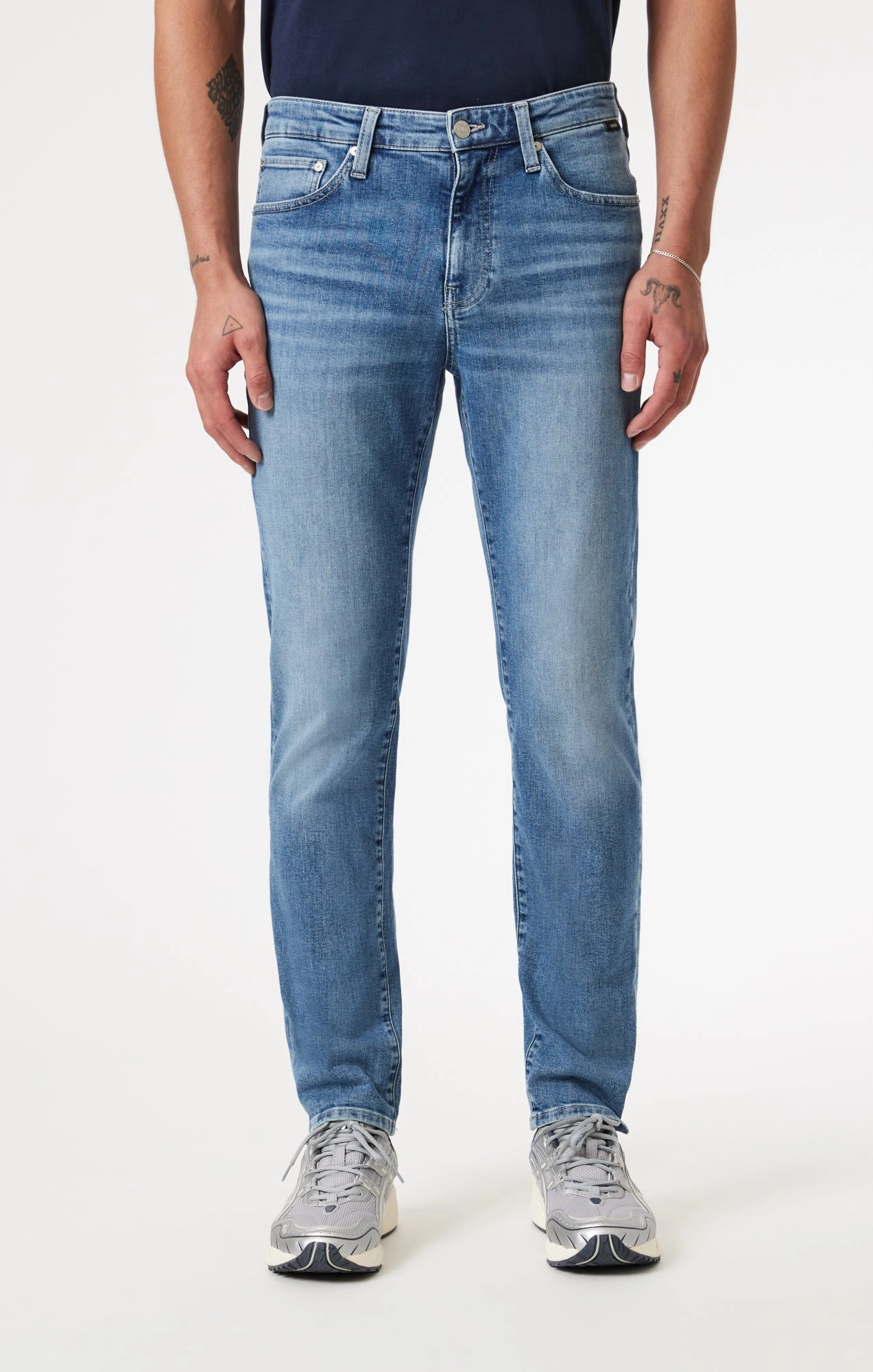 STEVE ATHLETIC FIT IN MID BRUSHED CLASSIC BLUE