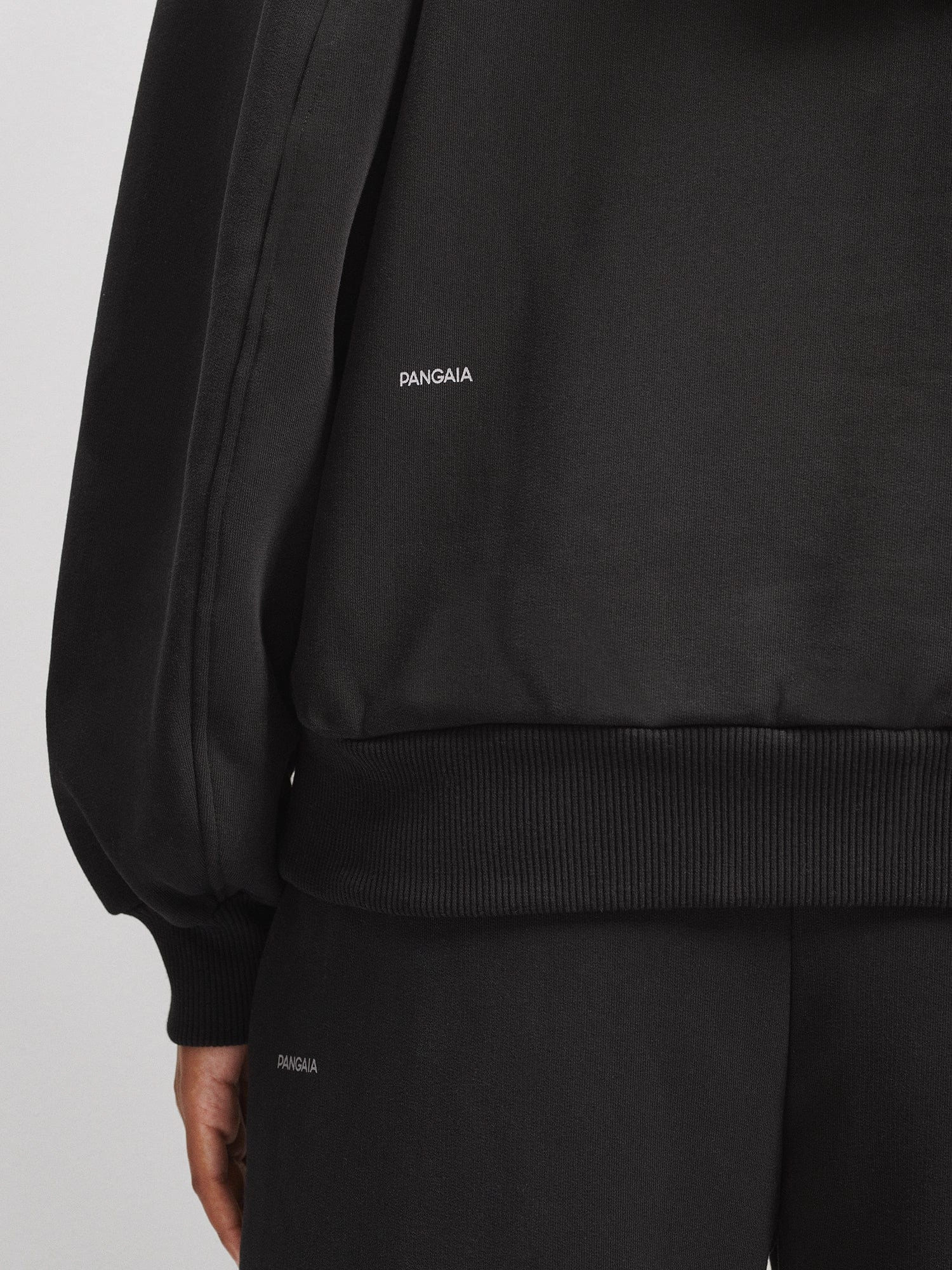 Womens DNA Sweatshirt—black