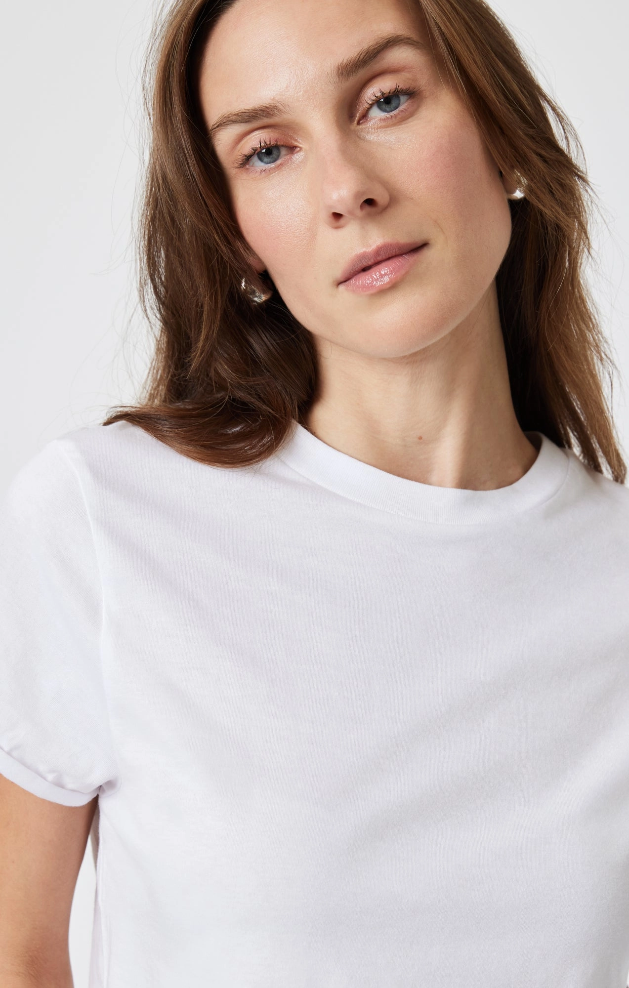WOMEN'S SHORT SLEEVE CROP T-SHIRT IN WHITE