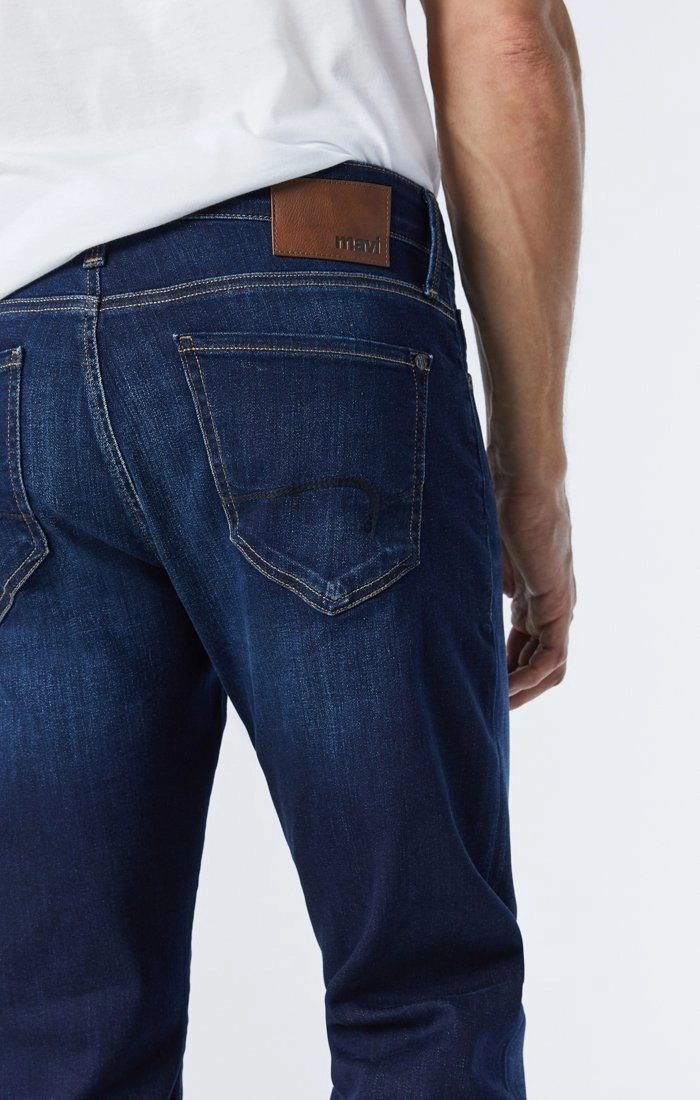 ZACH STRAIGHT LEG IN DARK BLUE NASHVILLE